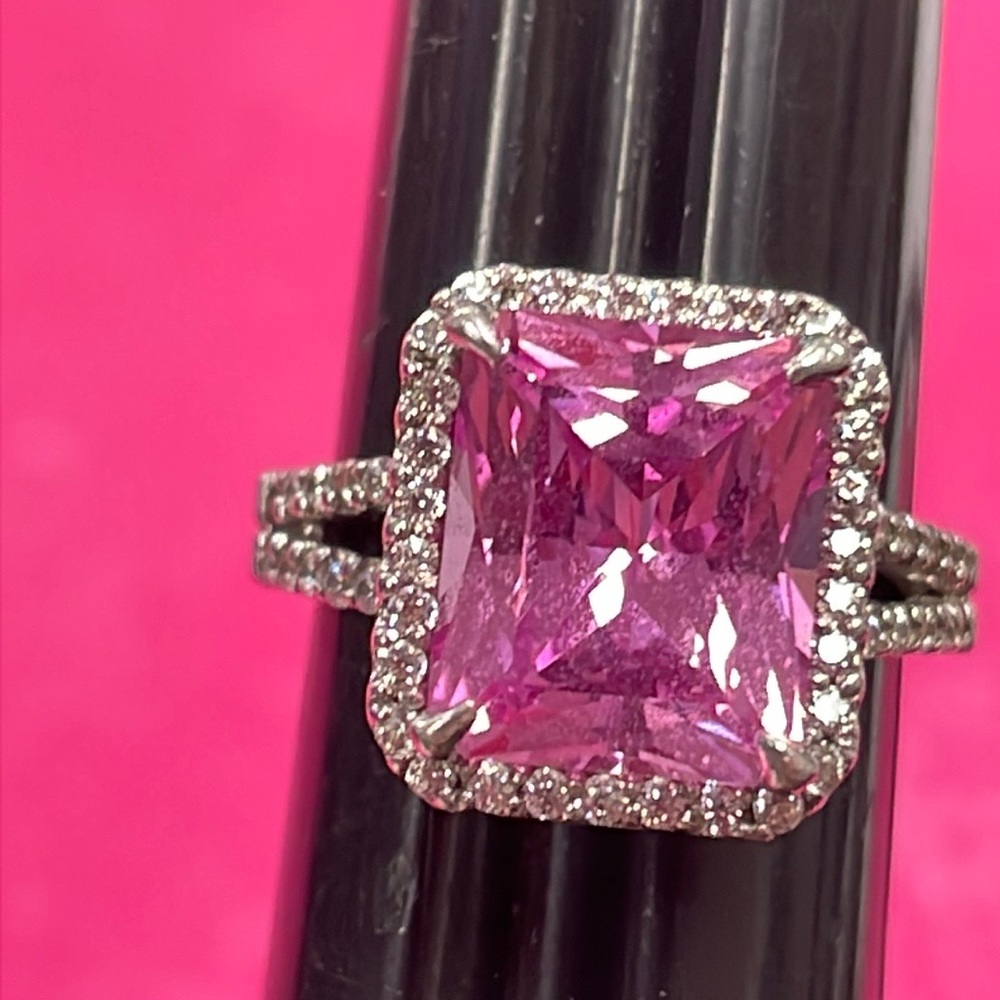 Pink Topaz Ring - Picture 4 of 13
